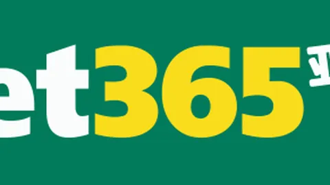 钓到巨型石斑鱼，国外小哥竟用钓来的鱼作饵，鱼身比人还壮观！